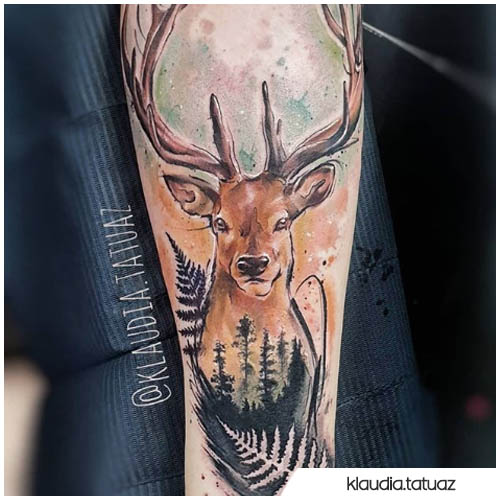 tatuaje de ciervo pintado