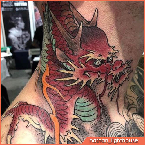 tatuaje de cuello de dragón japonés