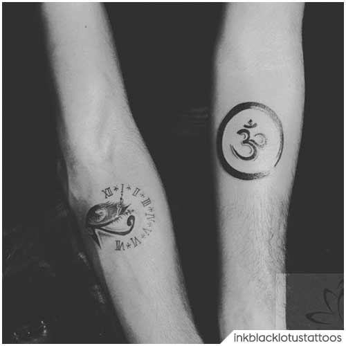 Om Tattoo antebrazo circular