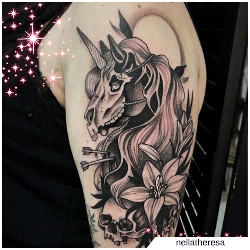 hombro de unicornio blanco y negro