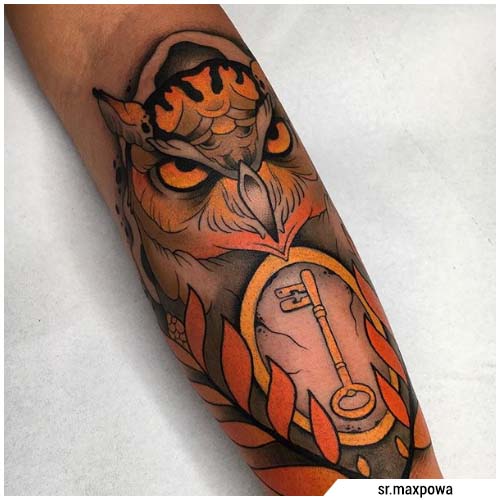 tatuaje de búho clave