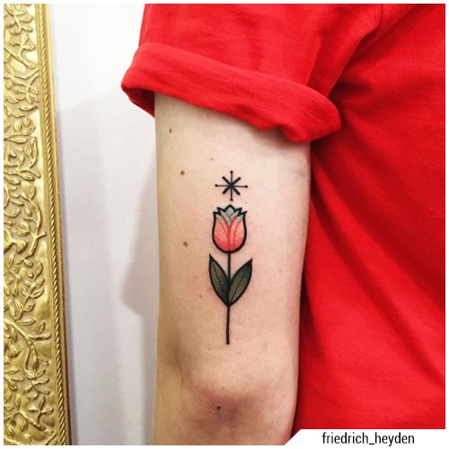 tatuaje de tulipán