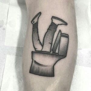 Tatuaggio WC Significato, Idee e Costi -3