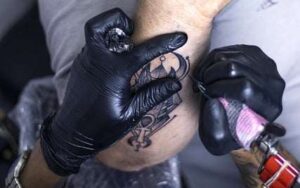 Come ripassare un Tatuaggio coperto da cicatrice -3